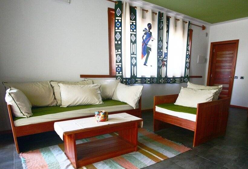 سوئیت پرزیدنت, Club Du Lac Tanganyika