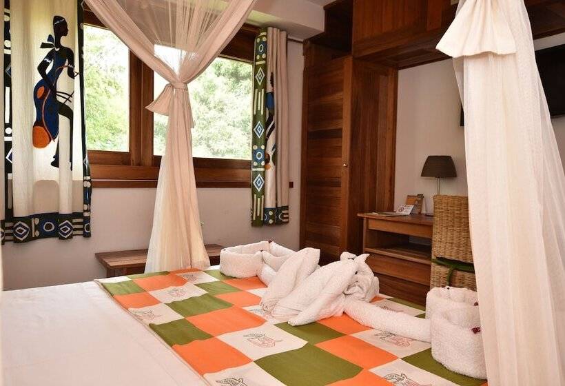 سوئیت پرزیدنت, Club Du Lac Tanganyika