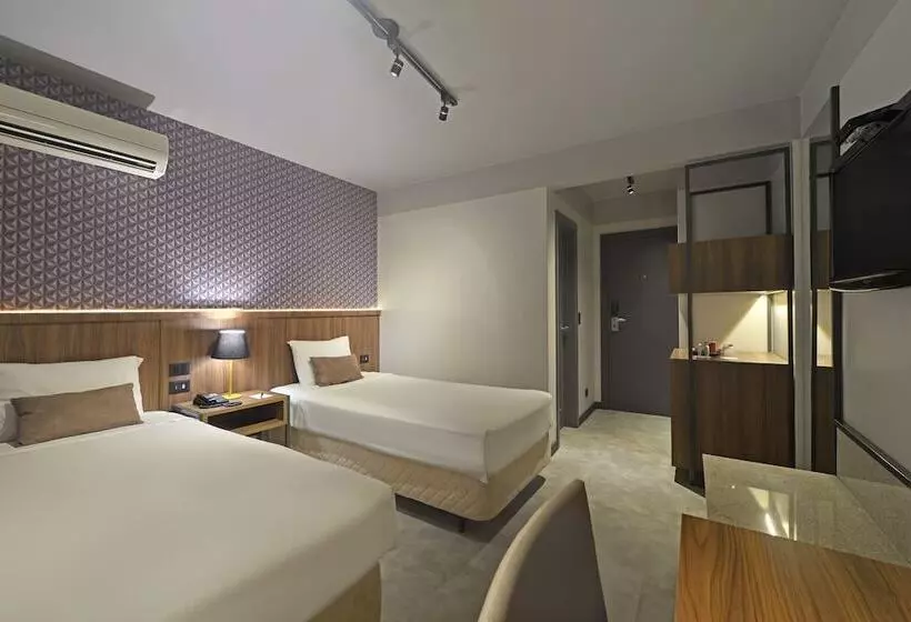 Standardzimmer, Deville Business Maringa