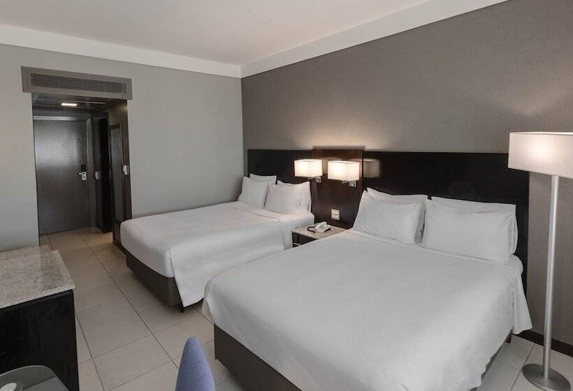 חדר דלוקס, Deville Prime Cuiaba