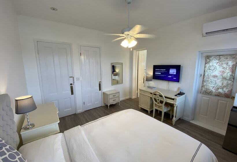 سوییت لوکس, Edgehill Manor Guest House