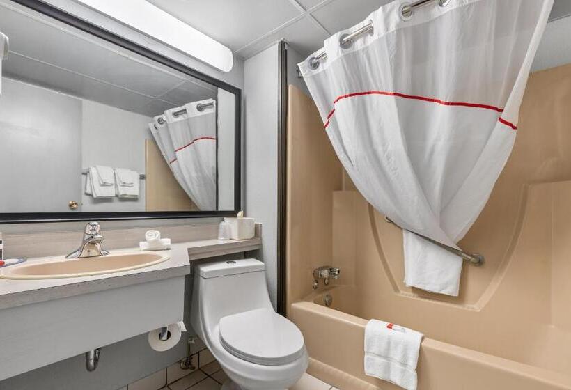 חדר סטנדרט, Emerald Hotel & Suites Calgary Airport