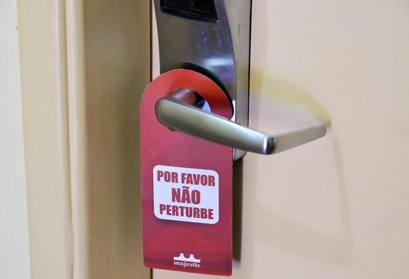 スタンダード４人部屋, Majestic