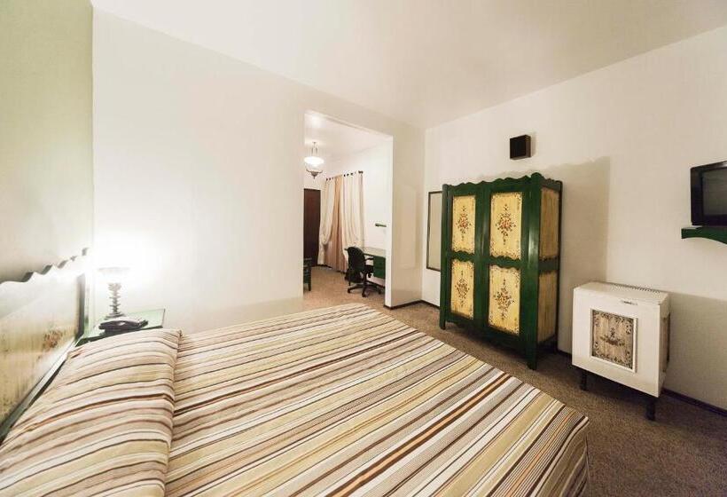 ダブルベッドスタンダードルーム, Tannenhof