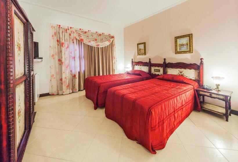 デラックスルーム, Tannenhof