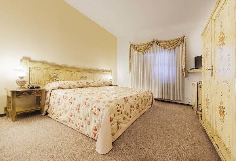 ダブルベッドスタンダードルーム, Tannenhof