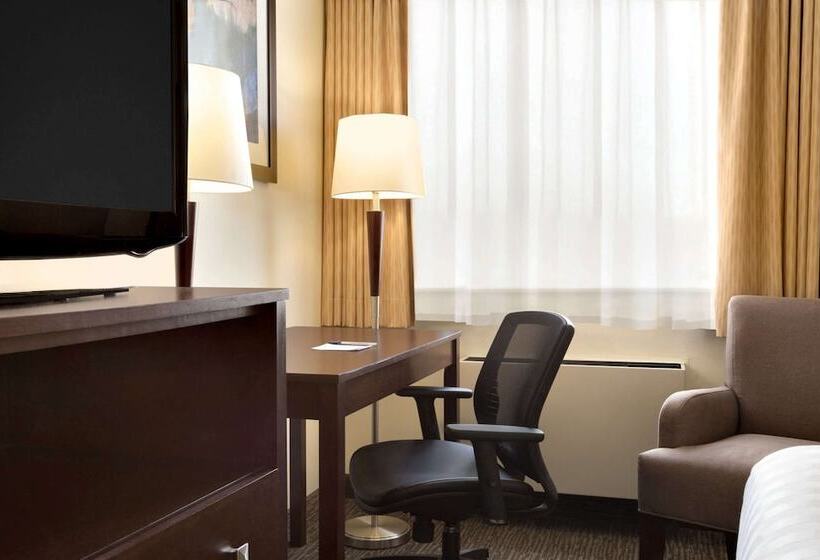 חדר סטנדרט שתי מיטות זוגיות, Travelodge By Wyndham Edmonton South