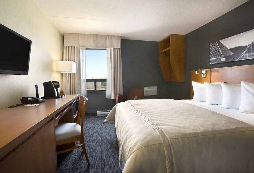 デラックスルーム, Travelodge By Wyndham Edmonton West