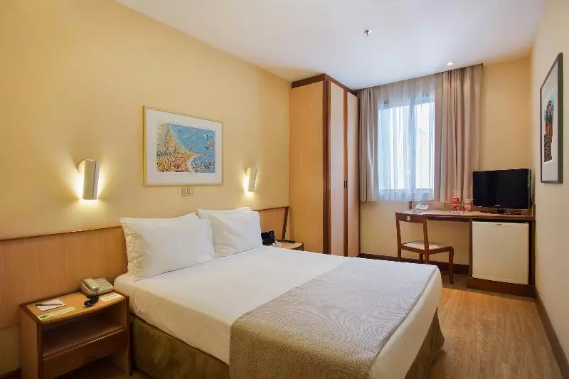 Perhehuone, Windsor Plaza Copacabana