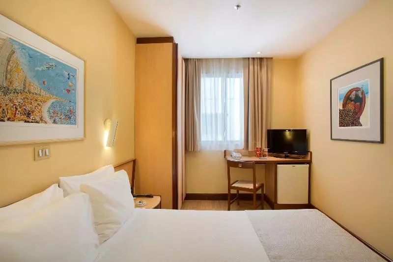 Perhehuone, Windsor Plaza Copacabana