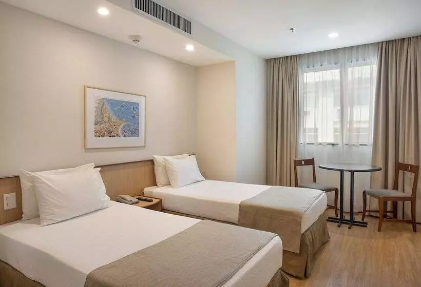 Perhehuone, Windsor Plaza Copacabana