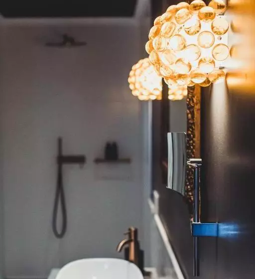 سوییت خانوادگی, Art Hotel Riposo