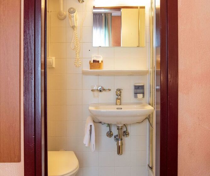 غرفة قياسية فردية, Al Giardinetto