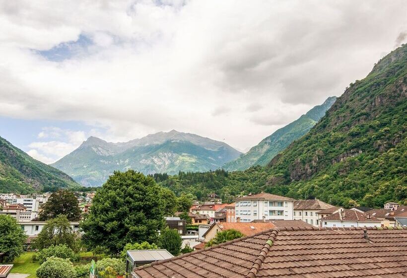 غرفة قياسية ثلاثية, Al Giardinetto