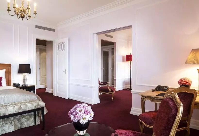 Junior Suite Deluxe, Bellevue Palace Bern