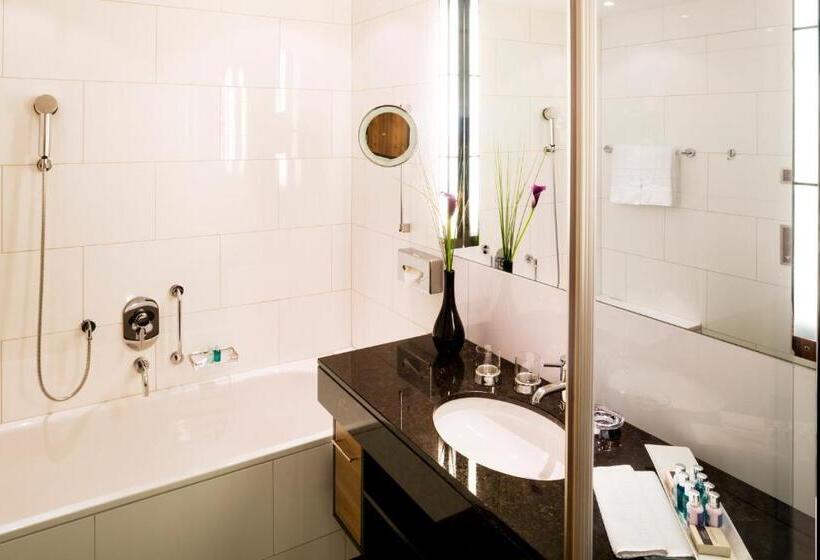 디럭스 주니어 스위트, Bellevue Palace Bern