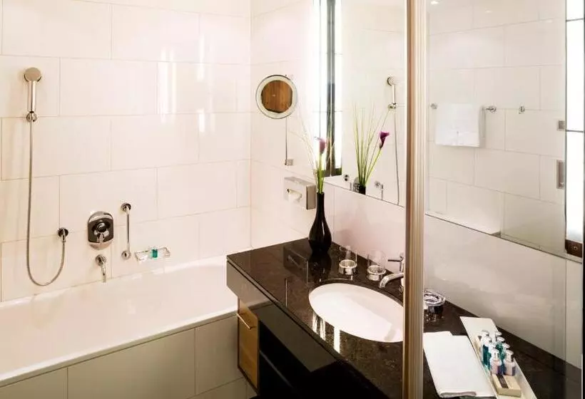 Junior Suite Deluxe, Bellevue Palace Bern