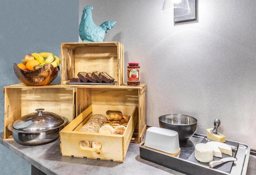 اتاق اجرایی با تخت بزرگ, Chateau Bellevue