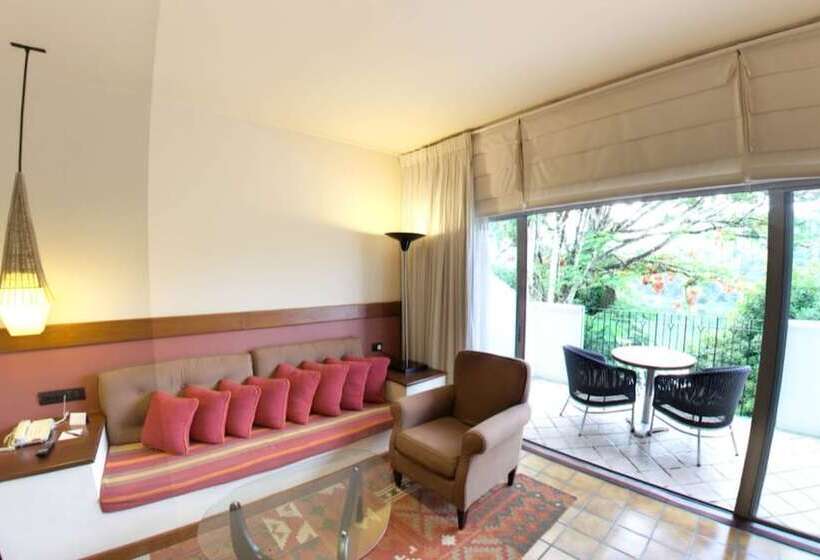 Номер Deluxe, Cinnamon Citadel Kandy