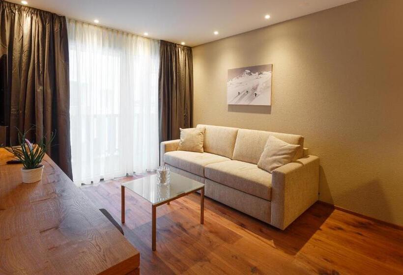 Suite med Balkon, Crown