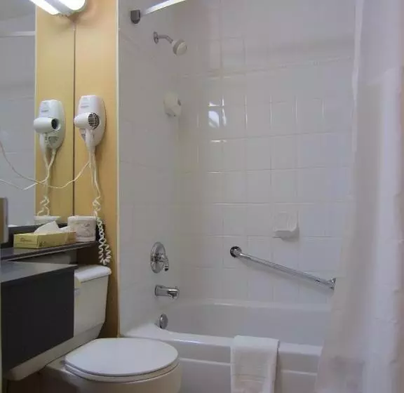 اتاق استاندارد, Days Inn By Wyndham Vancouver Downtown