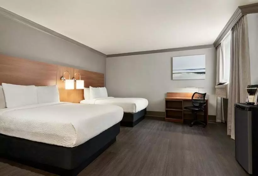 اتاق استاندارد با 2 تخت دوبل, Days Inn By Wyndham Vancouver Downtown