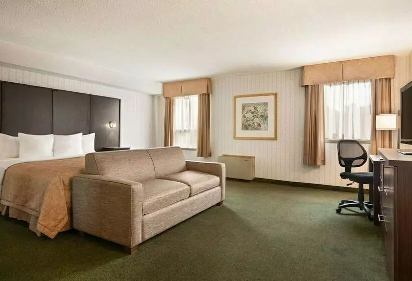 デラックススタジオ, Days Inn By Wyndham Renfrew Conference Centre