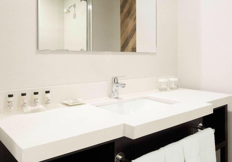 Стандартный Номер Кровать Кинг, Delta Hotels By Marriott Sherbrooke Conference Centre