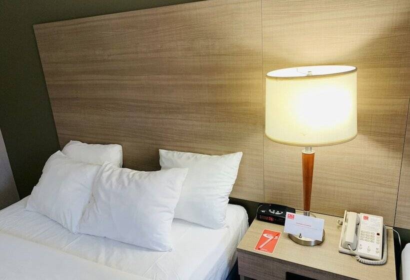 חדר סטנדרט שתי מיטות זוגיות, Econo Lodge Airport Quebec