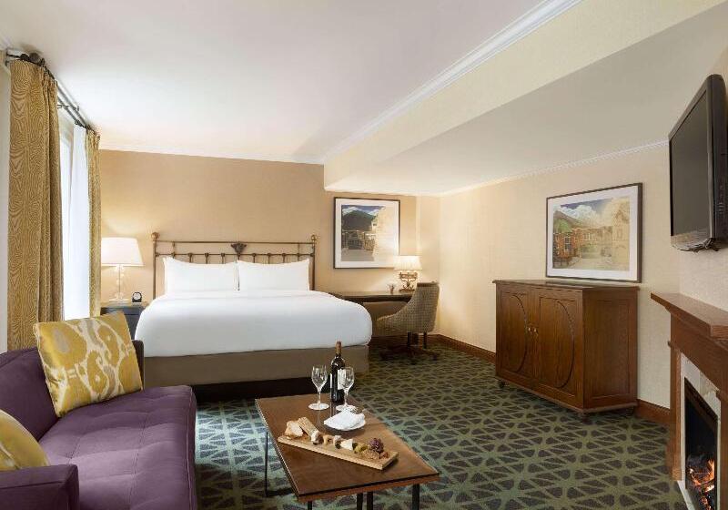 キングサイズベッドのスタンダードルーム, Fairmont Banff Springs