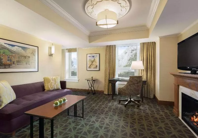 景色の見えるスイートルーム, Fairmont Banff Springs