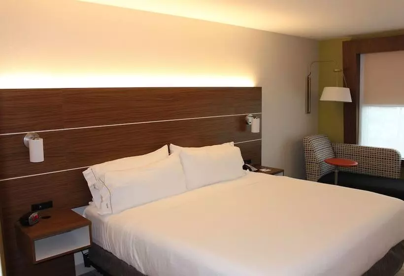 اتاق استاندارد, Holiday Inn Express & Suites Mississauga Toronto Southwest, An Ihg