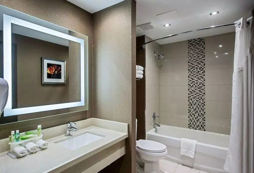 اتاق استاندارد, Quality Inn & Suites