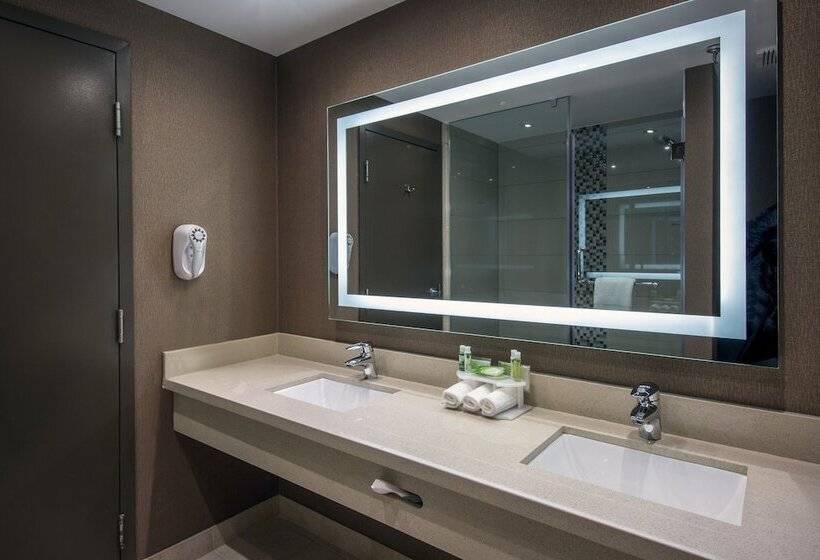 Люкс, Quality Inn & Suites