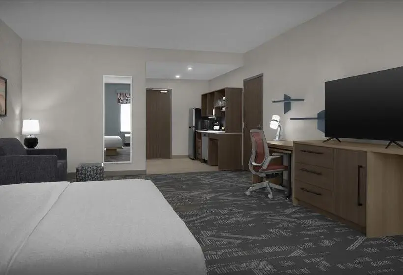 キングサイドベッドのスタンダードワンルーム, Holiday Inn & Suites North Vancouver, An Ihg