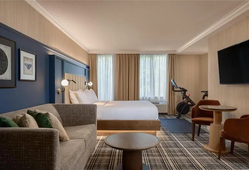 キングサイズベッドのスタンダードルーム, Holiday Inn & Suites North Vancouver, An Ihg