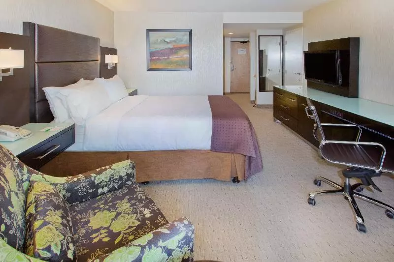 اتاق استاندارد, Holiday Inn Vancouver Centre Broadway, An Ihg