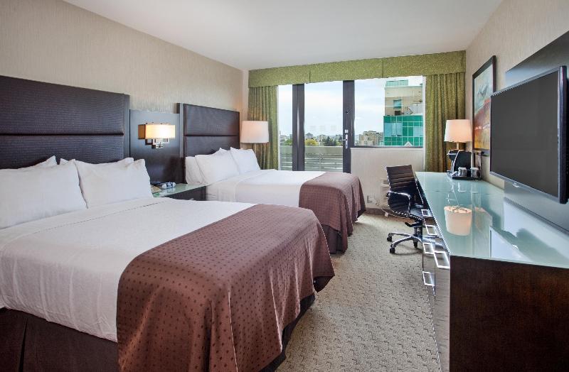 バルコニー付きスーペリアルーム, Holiday Inn Vancouver Centre Broadway, An Ihg