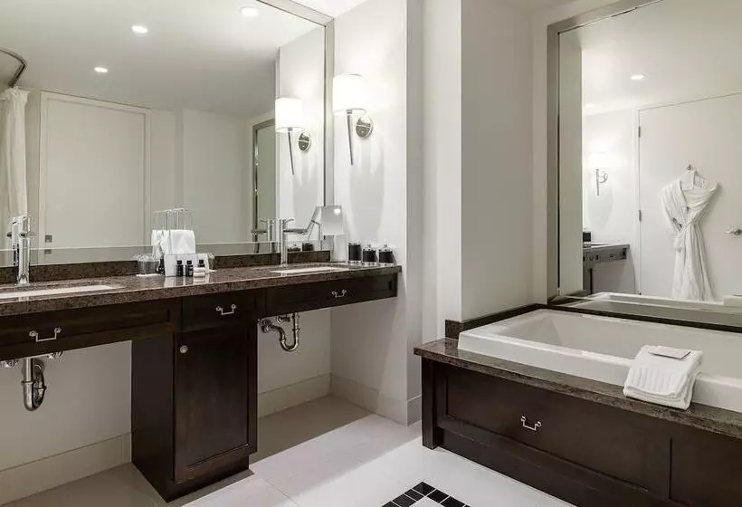 デラックススイート, Hôtel Le Bonne Entente