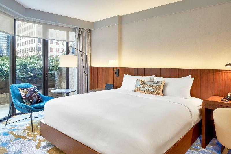 带大床的标准间, Metropolitan Hotel Vancouver