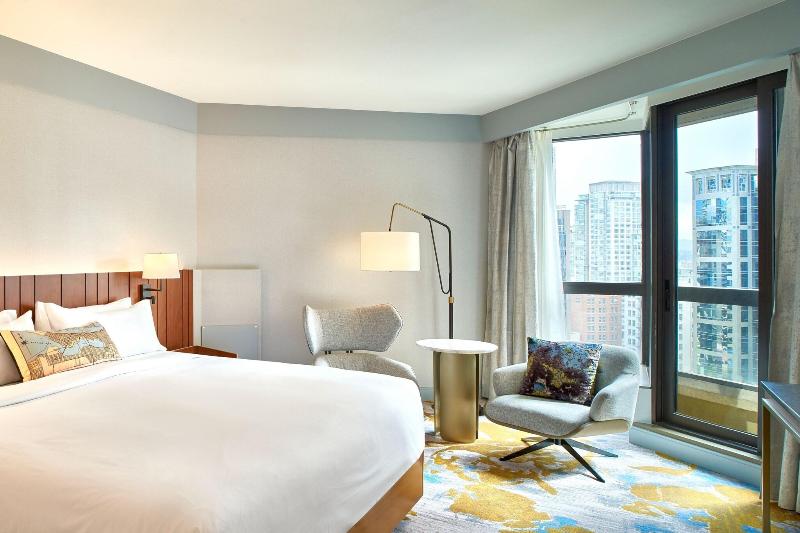 带大床的标准间, Metropolitan Hotel Vancouver