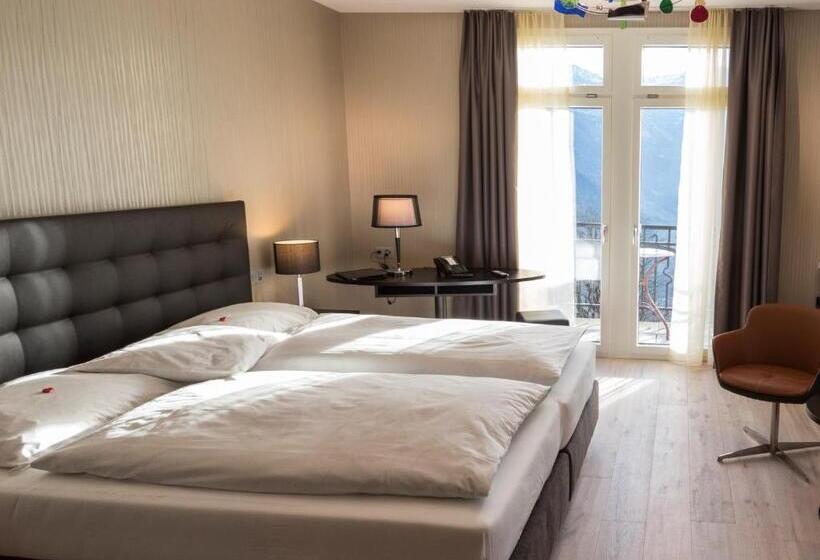 חדר משפחתי, Märchen