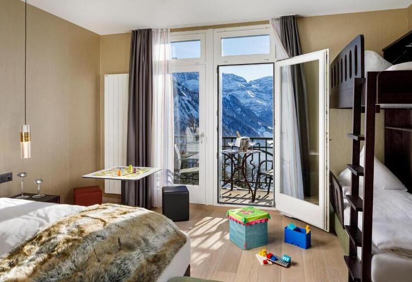 חדר משפחתי, Märchen