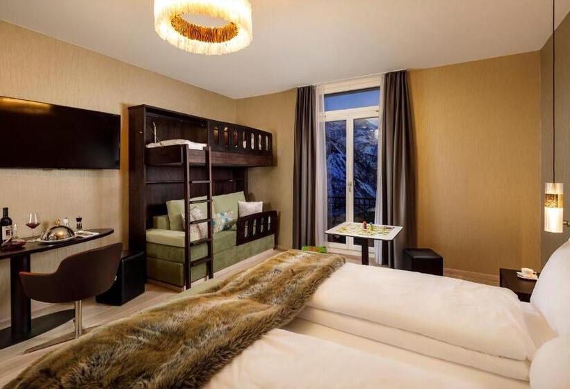 חדר משפחתי, Märchen