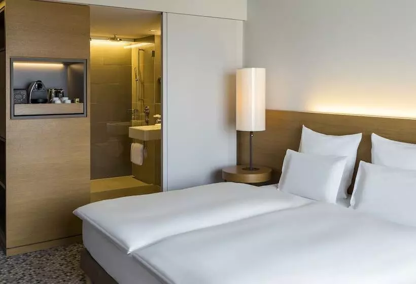 Deluxe Kamer, Pullman Basel Europe