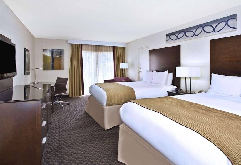 غرفه قياسيه سريرين مزدوجين, Radisson Hotel Sudbury