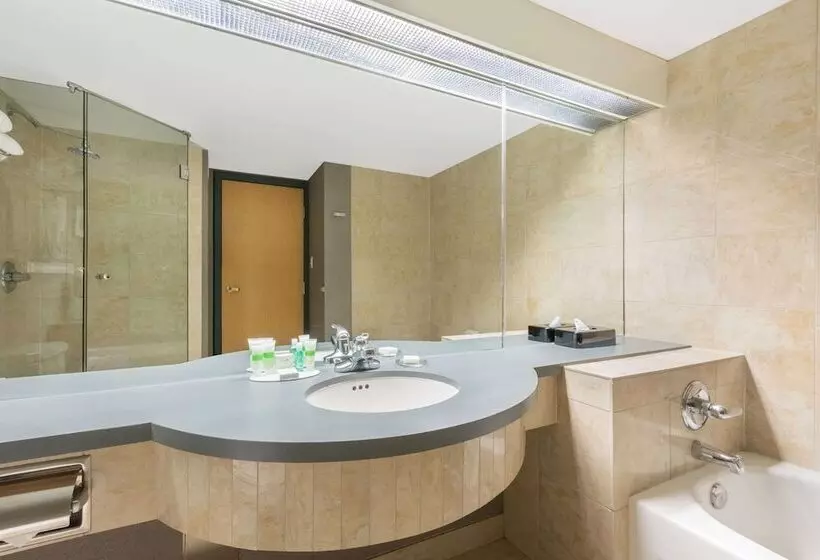 سوئیت پرزیدنت, Ramada Plaza By Wyndham Prince George