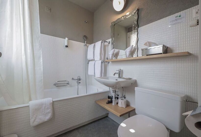 غرفة قياسية, Seehofarosa