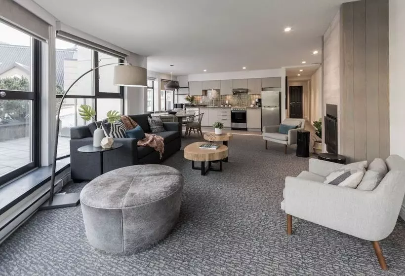 3 Bedroom Suite, The Crystal Lodge