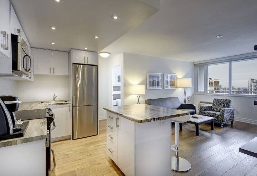 Люкс Повышенной Комфортности, Town Inn Suites